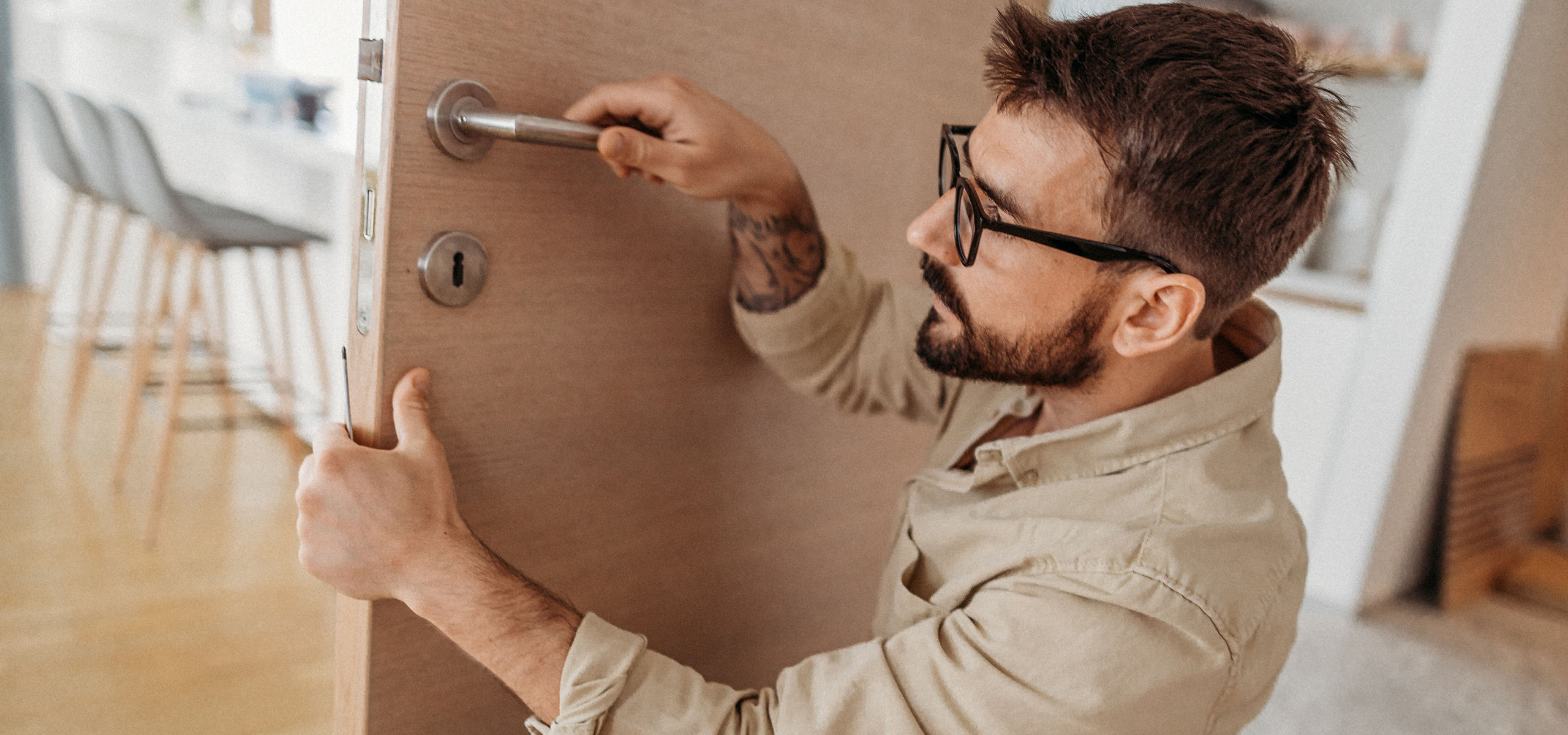 How to fit a door latch Fast fitting door handles UNION UNION